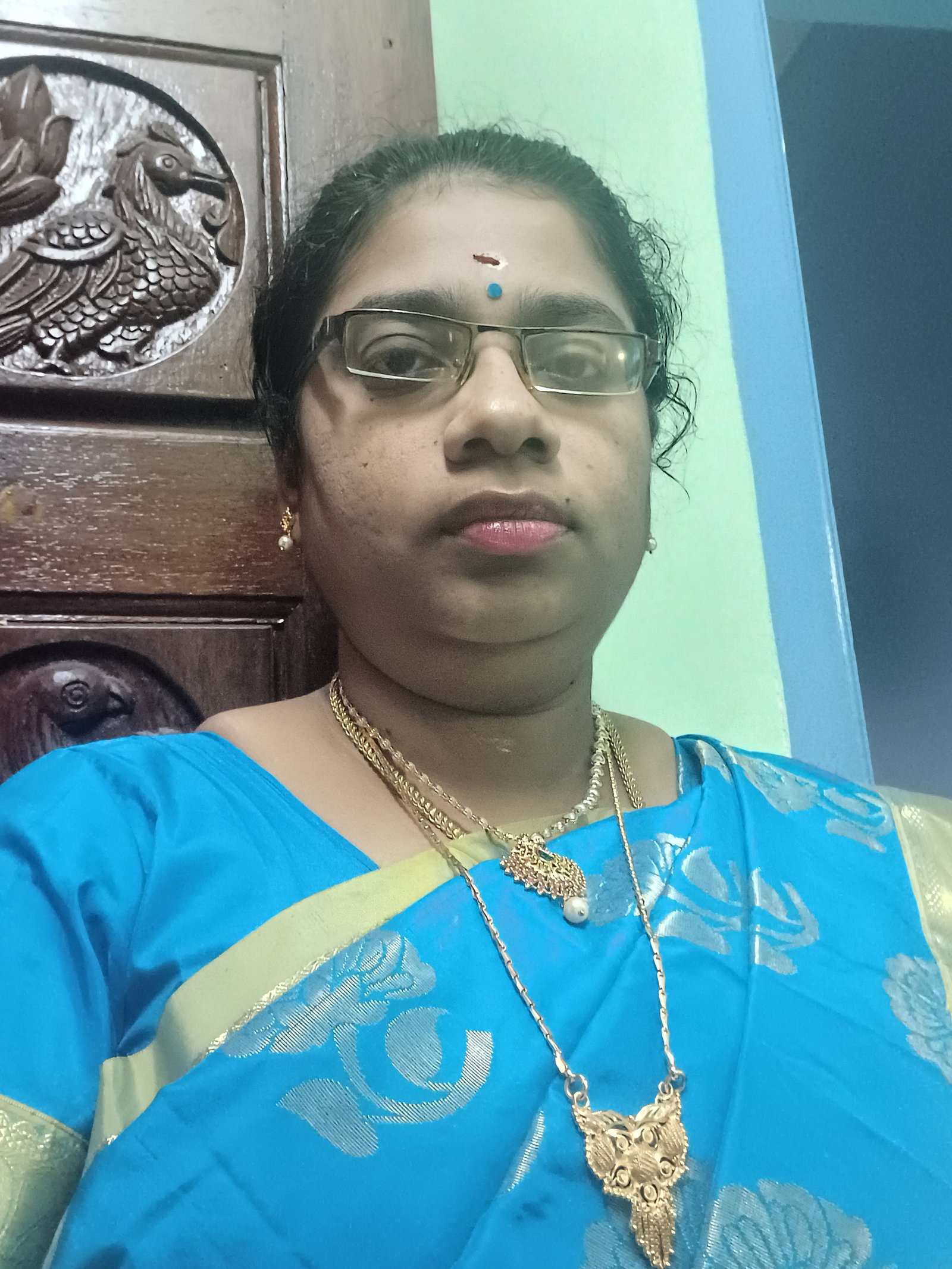 Dr.S.KARPAGAM