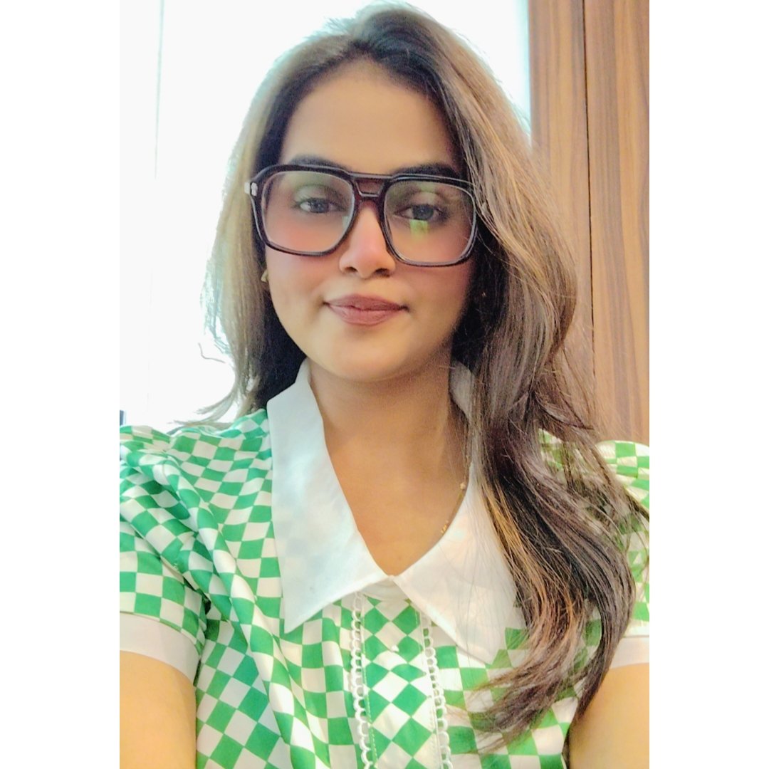 himanshi khandelwal
